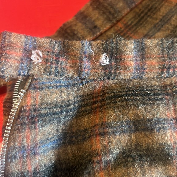 Vintage, half lined, side pocket, wool skirt. - Picture 9 of 9